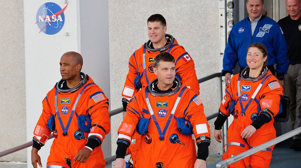 La NASA ultima detalles de Artemis 2 mientras la tripulación ingresa en cuarentena previa al viaje lunar